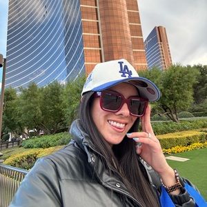 Meet your Posher, Danica